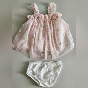 Cat and Jack baby girl daisy strappy dress size 6-9 mos